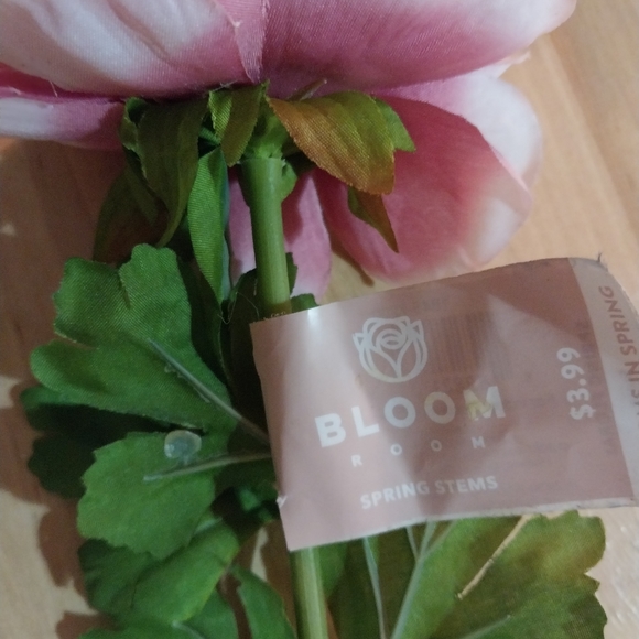 Fake flower bundle nwt - Picture 3 of 10